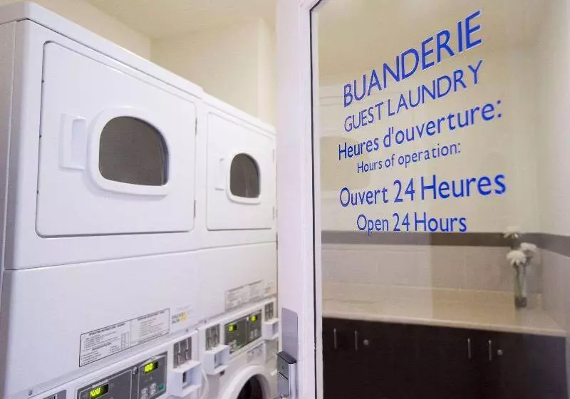 Hotel Quality Inn And Suites Brossard