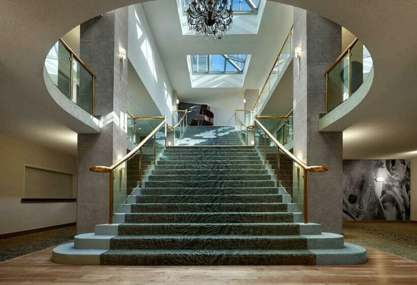 فندق Radisson Blu Toronto Downtown