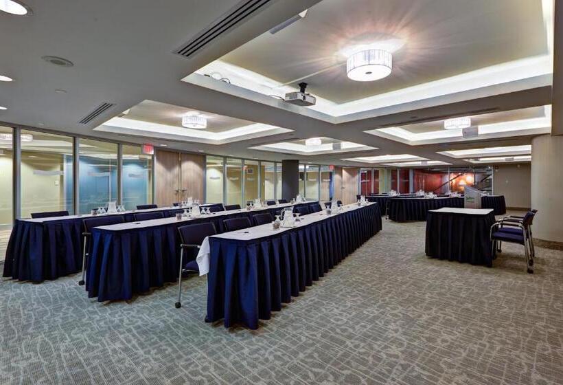 فندق Radisson Blu Toronto Downtown