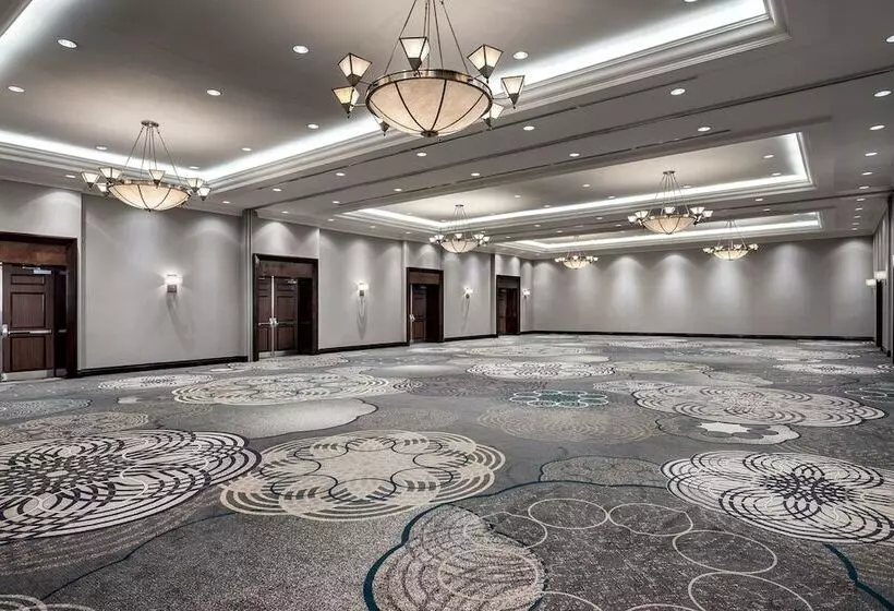 Sheraton Toronto Airport Hotel & Conference Centre