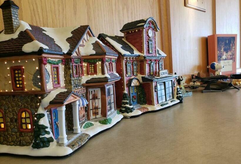 هتل Skyview Swift Current