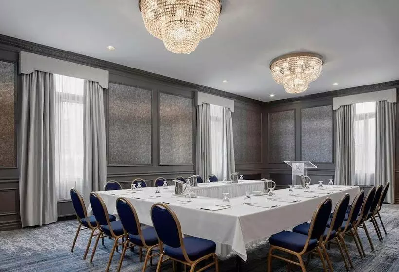 The Hotel Saskatchewan, Autograph Collection