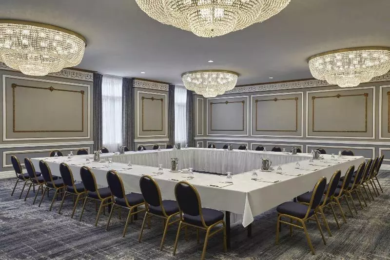 The Hotel Saskatchewan, Autograph Collection