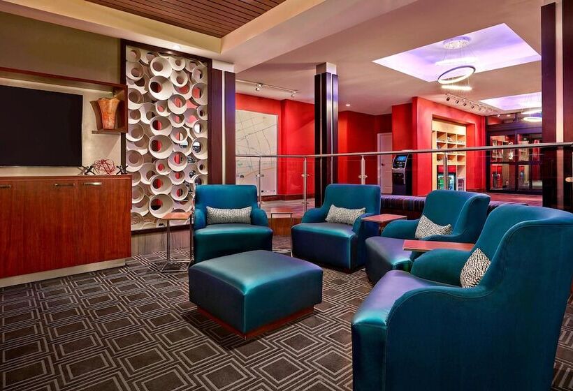 هتل Towneplace Suites By Marriott London