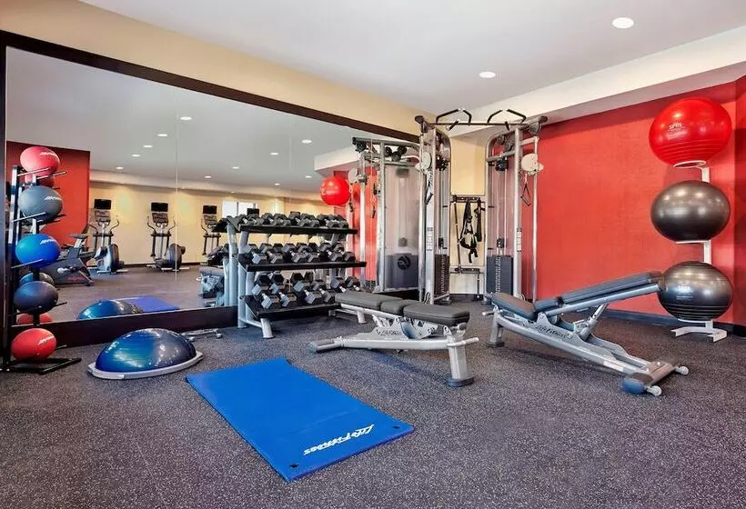 ホテル Towneplace Suites By Marriott London