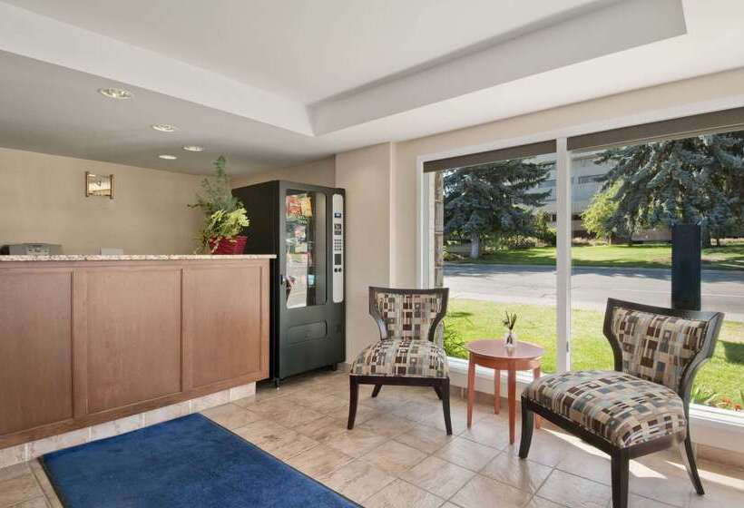 هتل Travelodge By Wyndham Kamloops