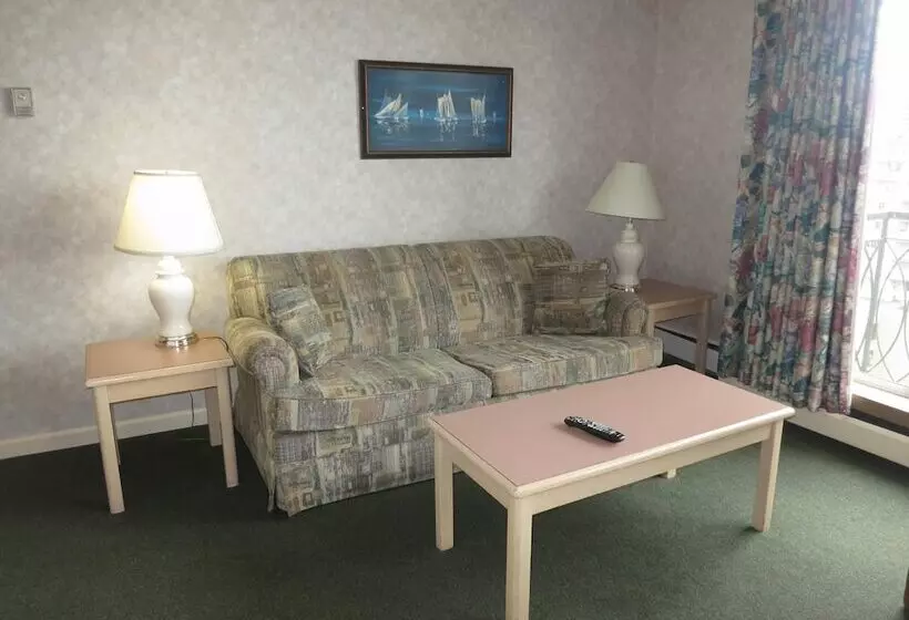 Hotel Tropicana Suite