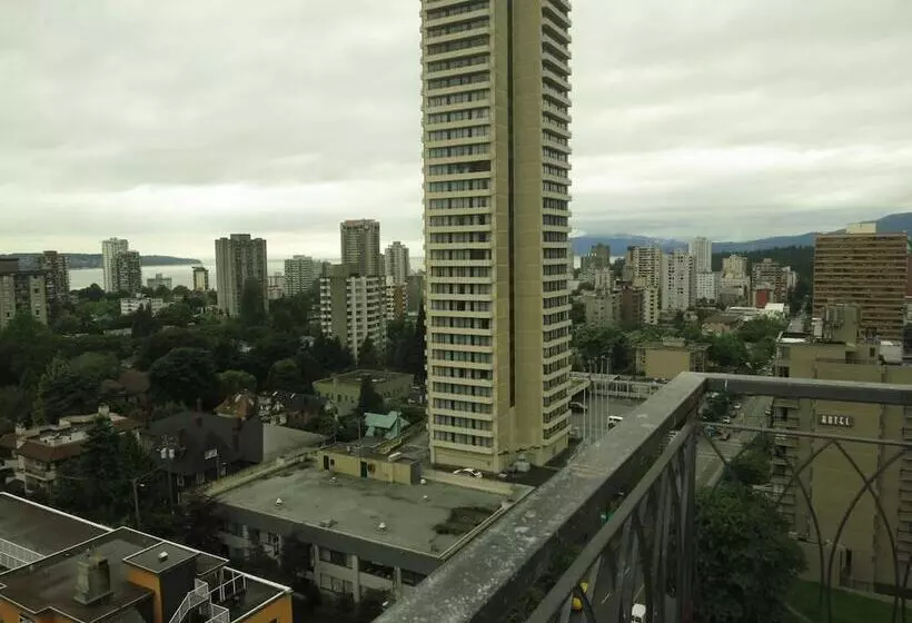 Hotel Tropicana Suite