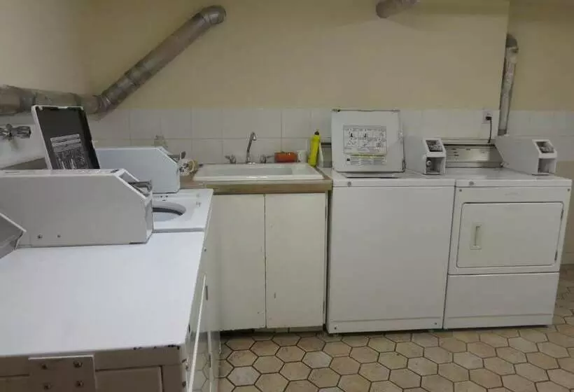 Hotel Tropicana Suite