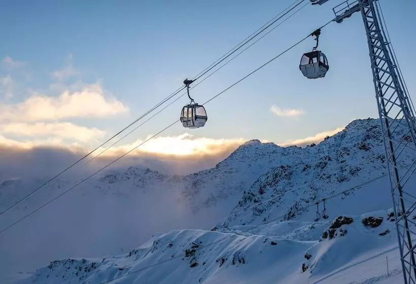 Tschuggen Grand Hotel The Leading Hotels Of The World