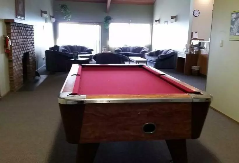 Innwest Kirkwood Inn