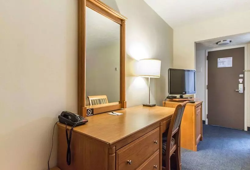 מוטל Quality Inn Rouynnoranda