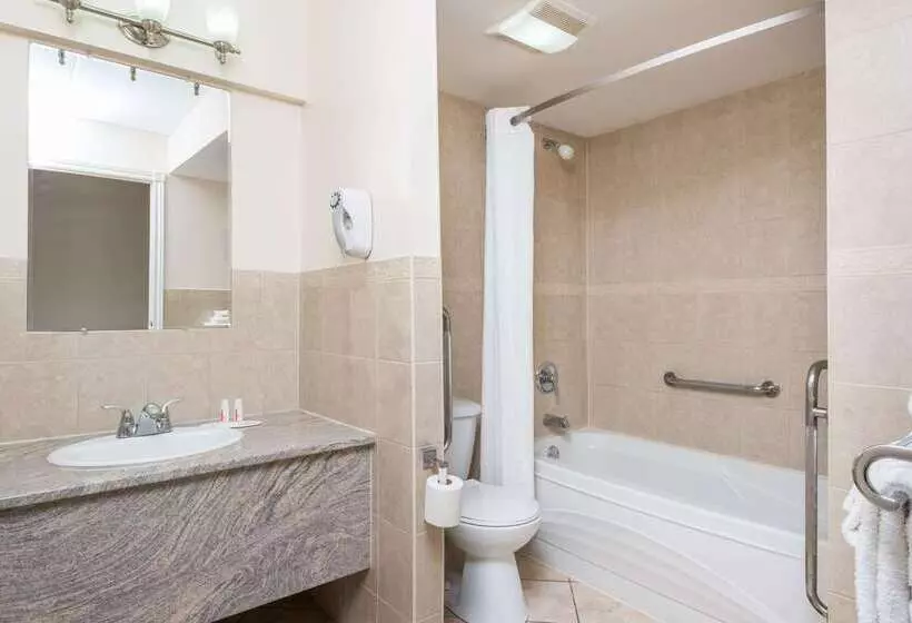 모텔 Super 8 By Wyndham Cambridge/kitchener/waterloo Area