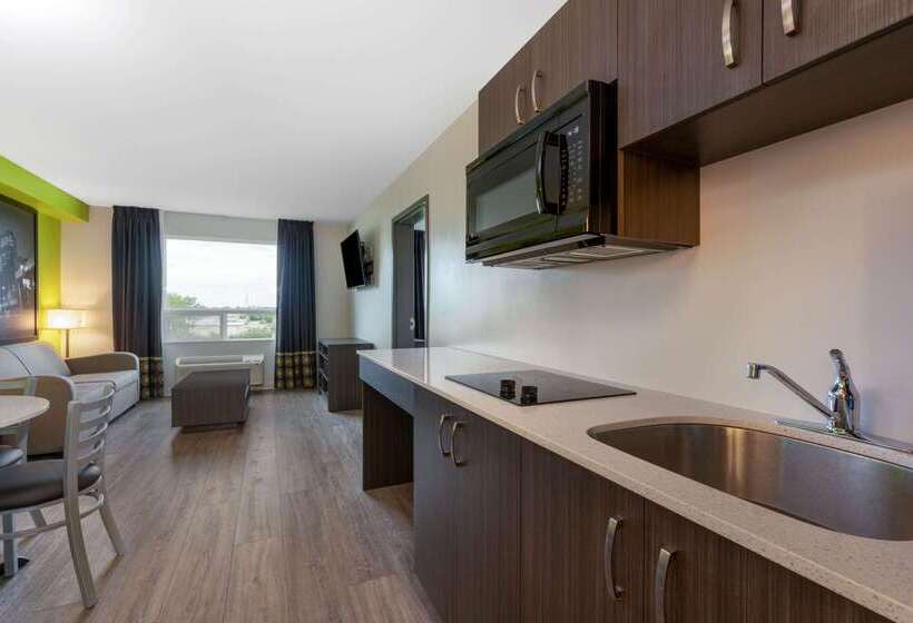 مُتل Super 8 By Wyndham Winnipeg East Mb