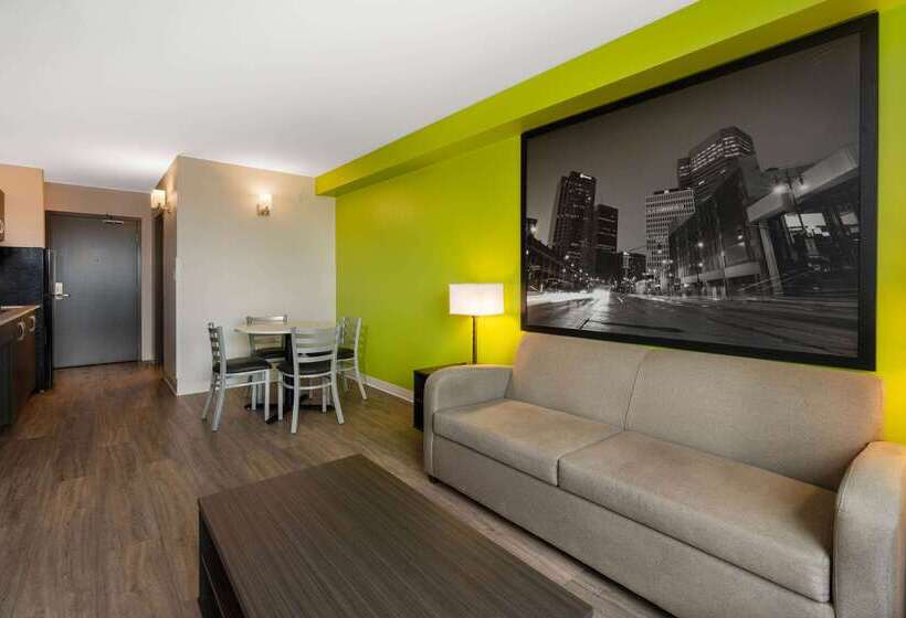 مُتل Super 8 By Wyndham Winnipeg East Mb
