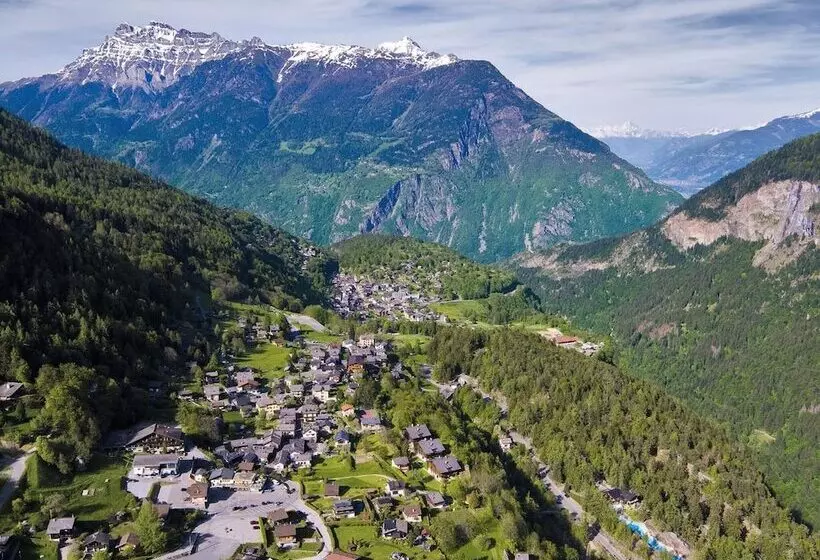 Отель B & B Hôtel Aux Mille Etoiles