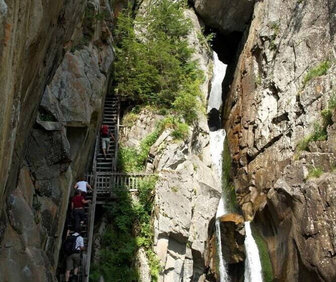 فندق B & B Hôtel Aux Mille Etoiles