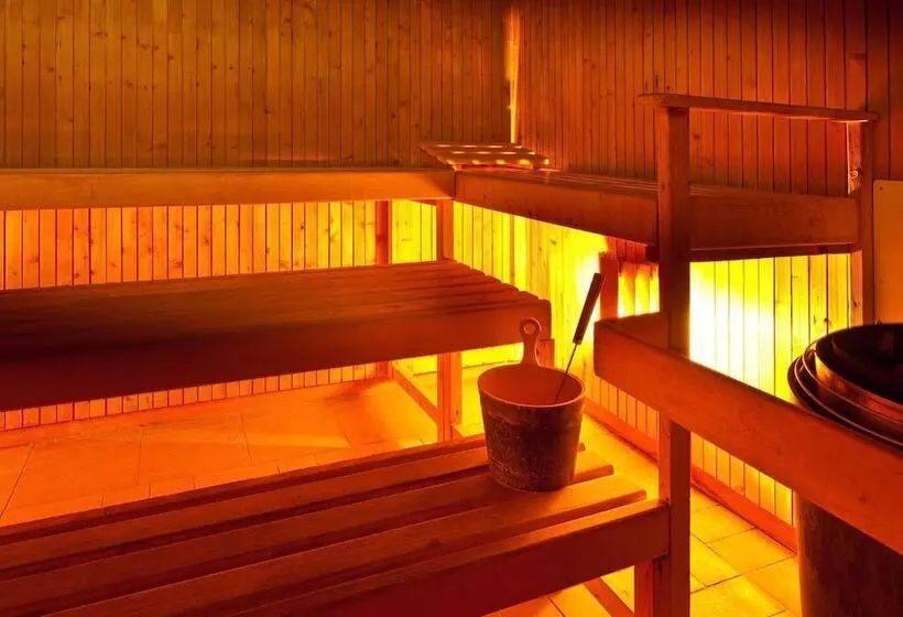 Отель B & B Hôtel Aux Mille Etoiles