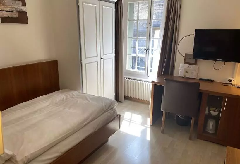 Отель De La Rose