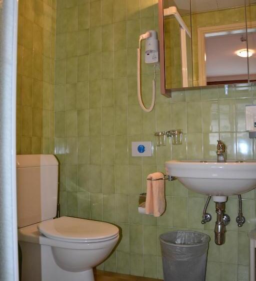 فندق Dischma Free Bus And Train Ticket