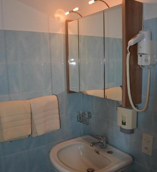 فندق Dischma Free Bus And Train Ticket