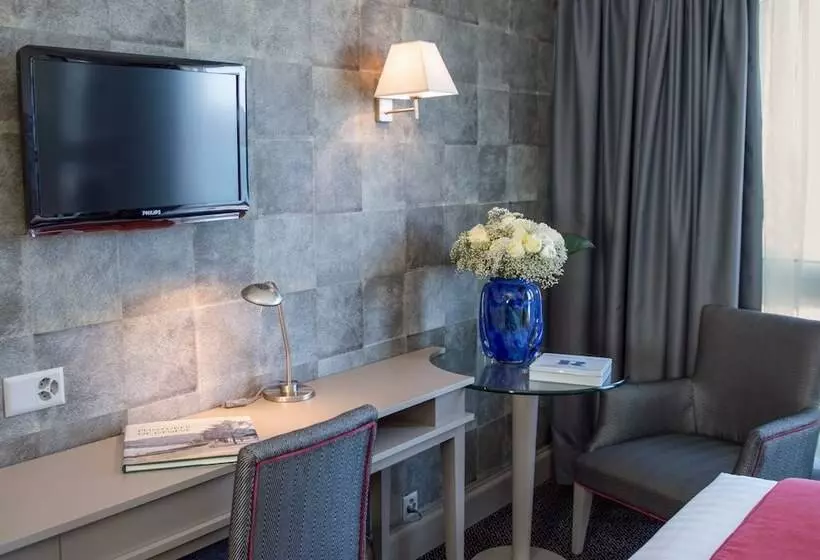 هتل Drake Longchamp