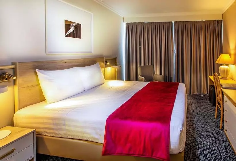 هتل Drake Longchamp