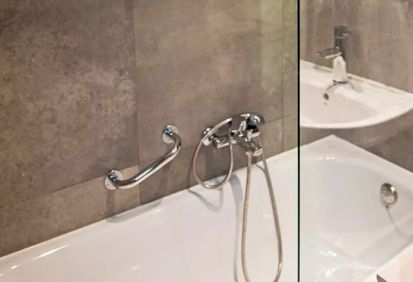 هتل Drake Longchamp