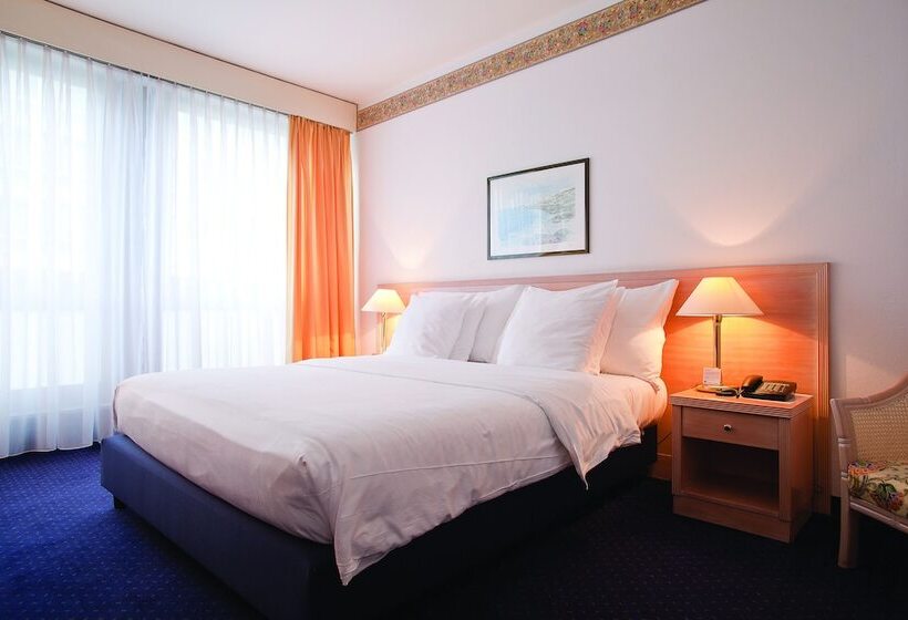 هتل Drake Longchamp