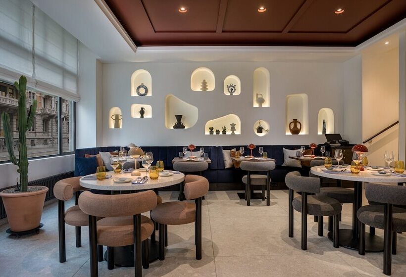 Neues Schloss Privat Hotel Zurich, Autograph Collection