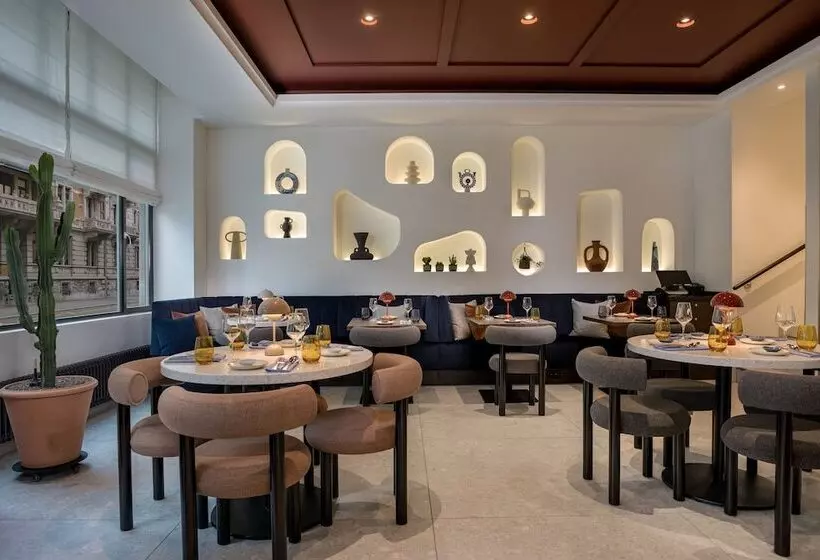 Neues Schloss Privat Hotel Zurich, Autograph Collection