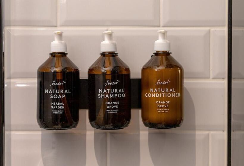 Neues Schloss Privat Hotel Zurich, Autograph Collection