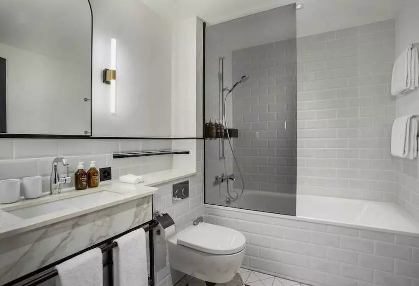 Neues Schloss Privat Hotel Zurich, Autograph Collection