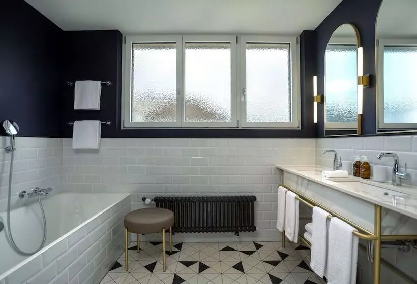 Neues Schloss Privat Hotel Zurich, Autograph Collection