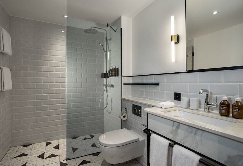 Neues Schloss Privat Hotel Zurich, Autograph Collection