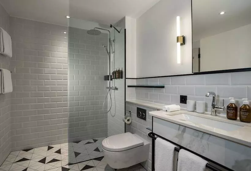 Neues Schloss Privat Hotel Zurich, Autograph Collection