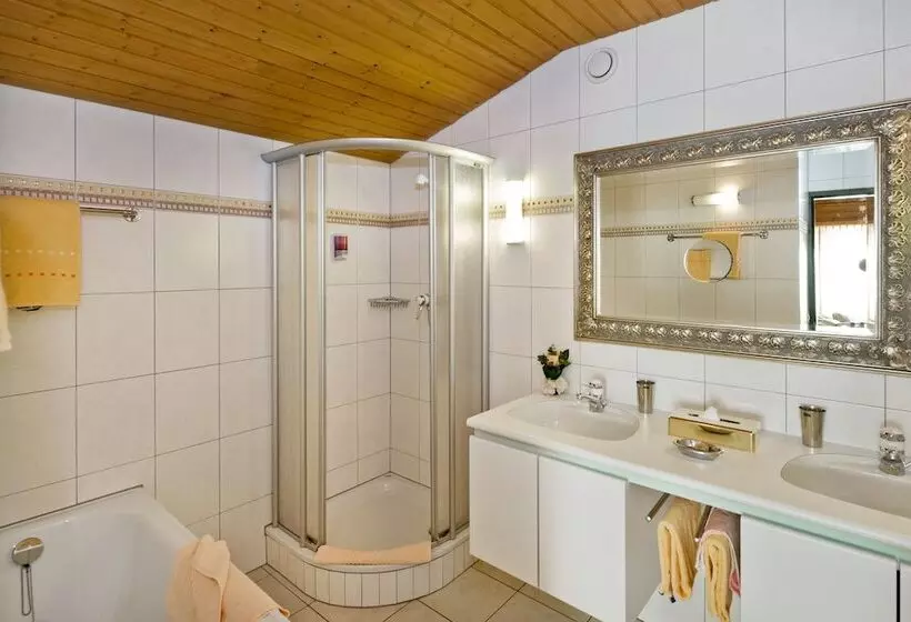 酒店 Restaurant Bürchnerhof