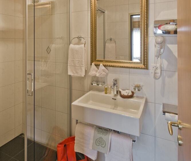 호텔 Restaurant Bürchnerhof