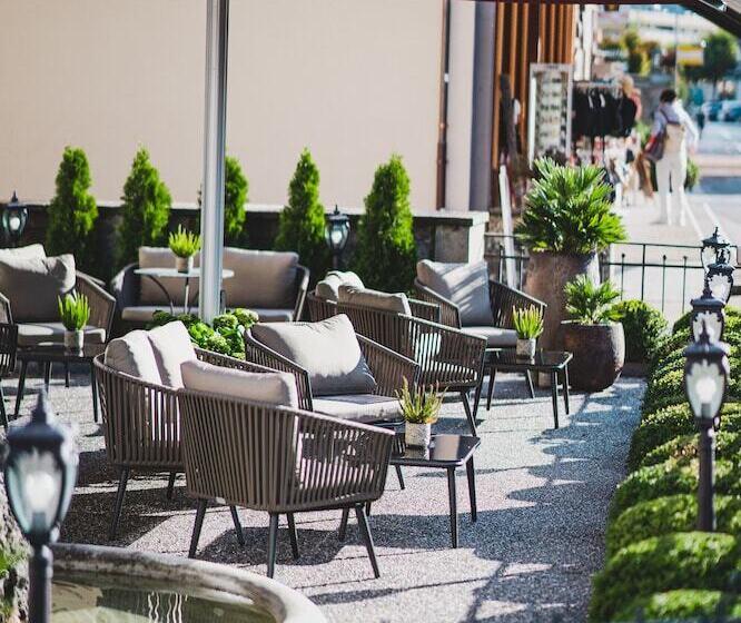 هتل Royal St Georges Interlaken Mgallery Collection