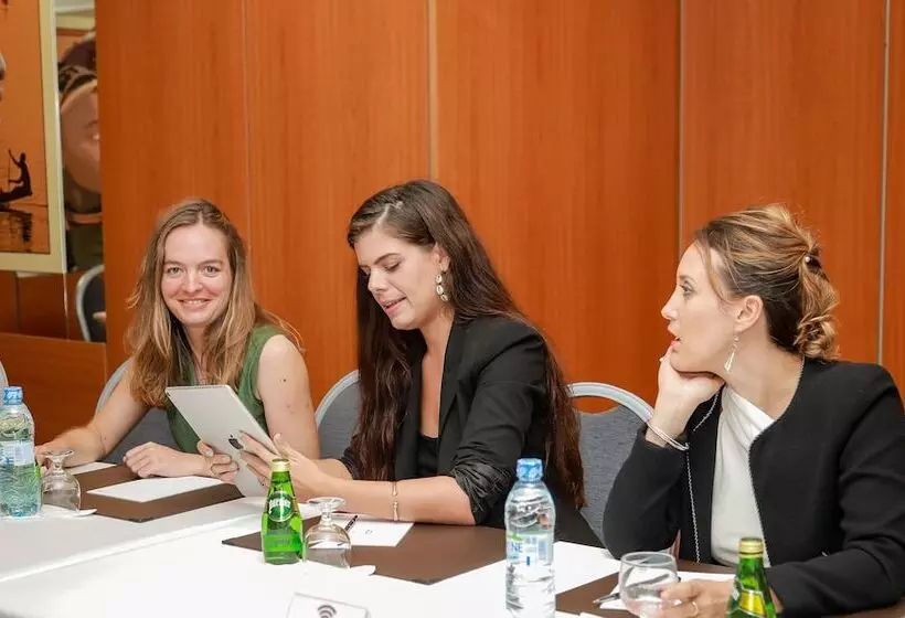 هتل Tiama Abidjan