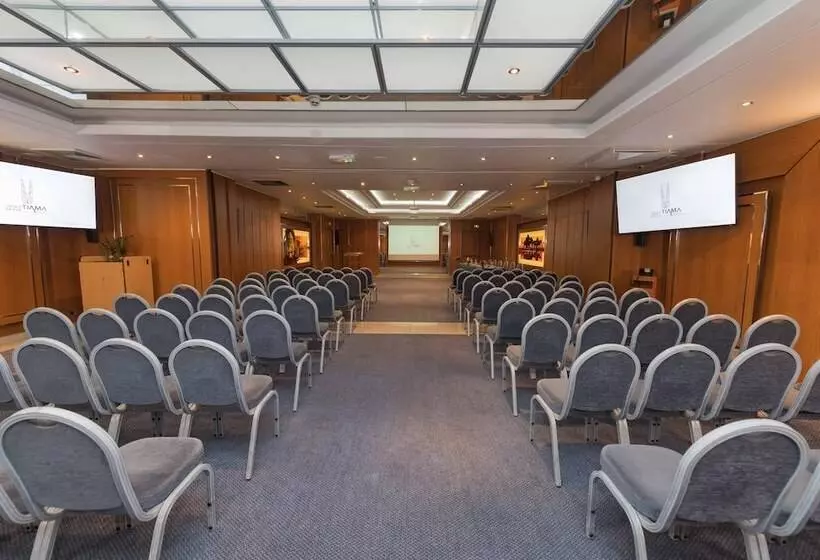 هتل Tiama Abidjan