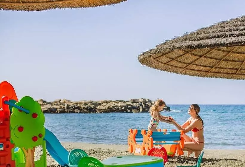 Amathus Beach Hotel Limassol