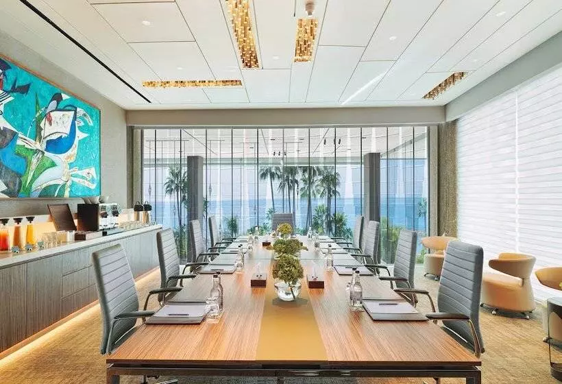 Amathus Beach Hotel Limassol