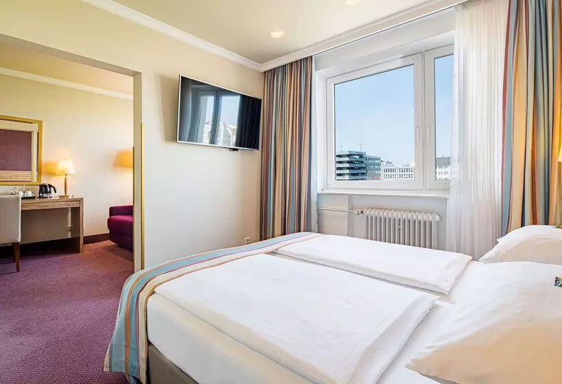 Best Western Raphael Hotel Altona