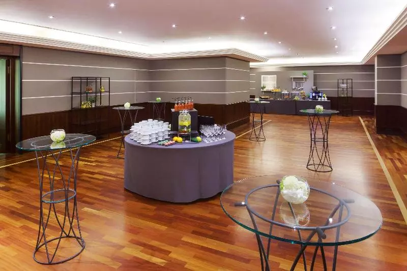 هتل Bristol Berlin