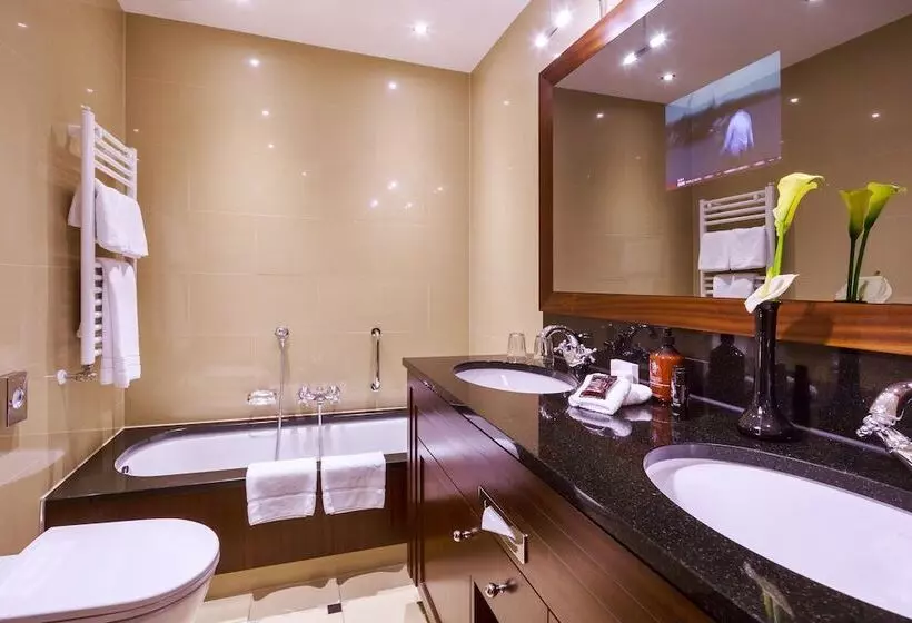 هتل Bristol Berlin