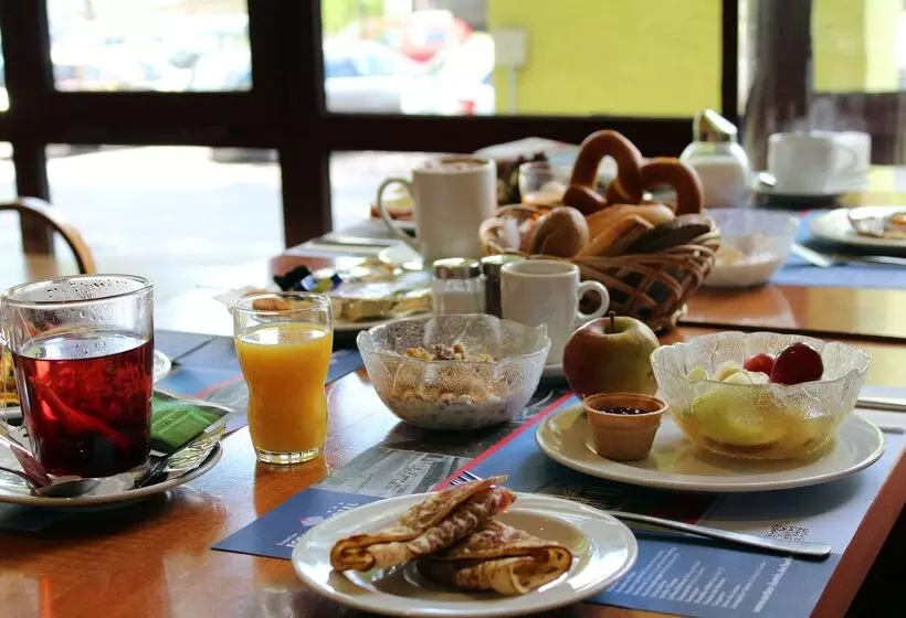 هتل Plaza Inn Berlin Charlottenburg