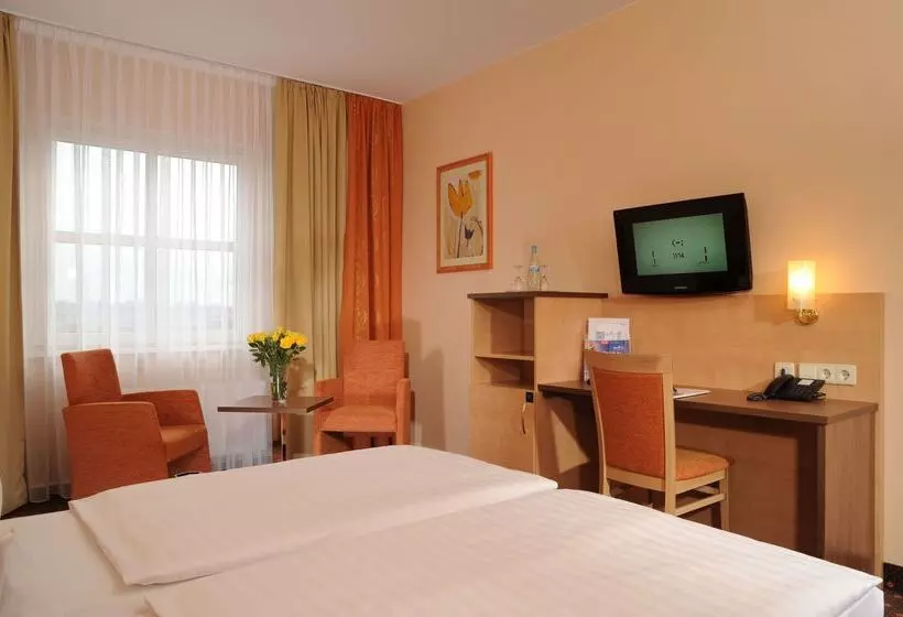هتل Plaza Inn Berlin Charlottenburg