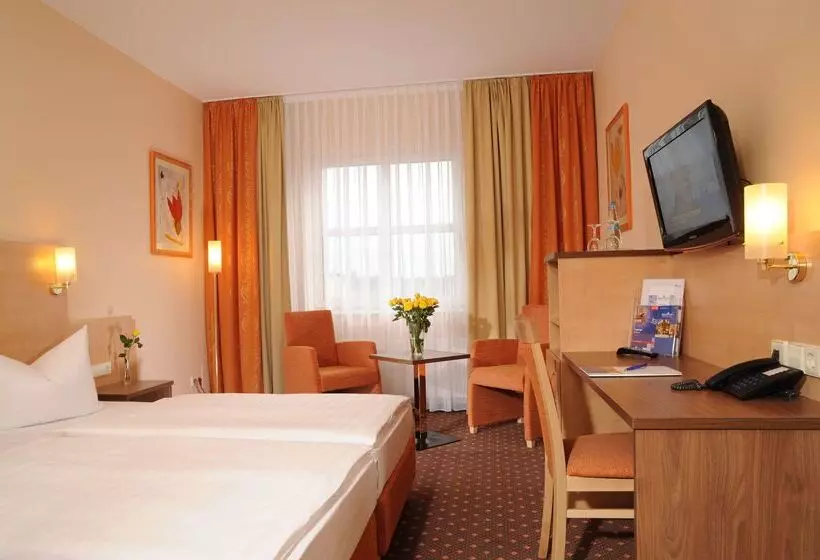 هتل Plaza Inn Berlin Charlottenburg