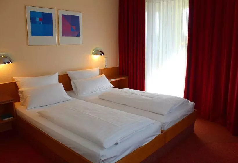 هتل Plaza Inn Berlin Charlottenburg